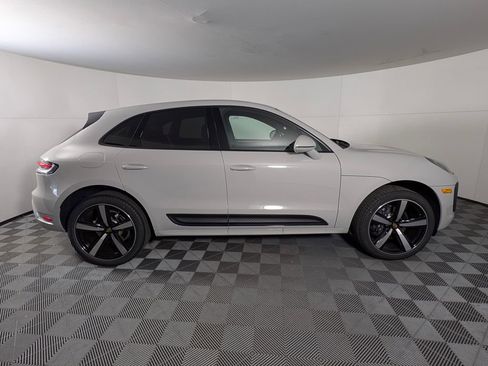 New 2026 Porsche Macan image 8