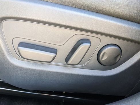 Certified 2025 MAZDA CX-50 AWD 2.5 S w/ Premium Package image 20