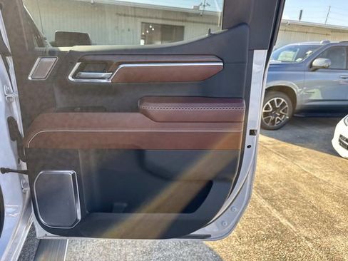 Used 2023 GMC Sierra 1500 Denali Ultimate image 26