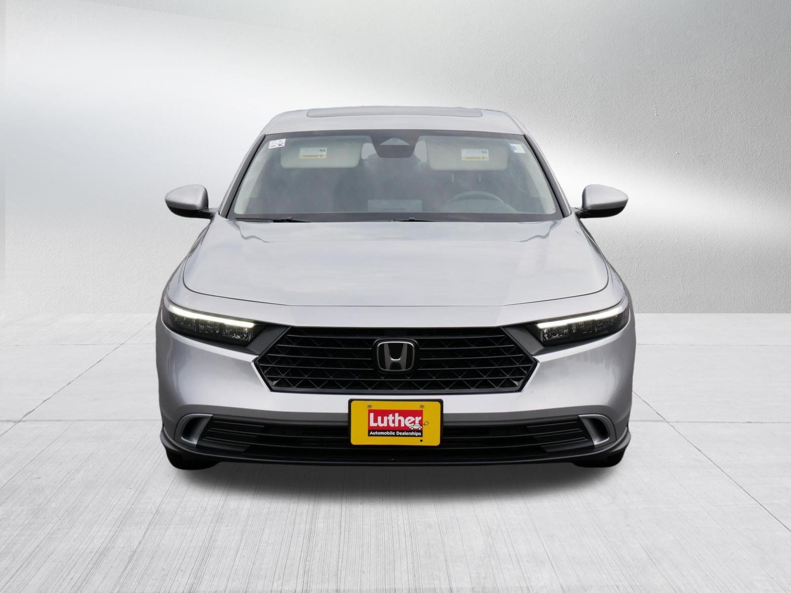 Used 2024 Honda Accord EX image 2