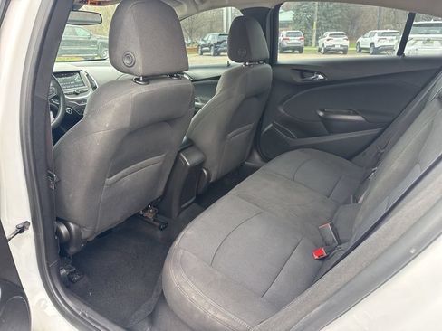 Used 2016 Chevrolet Cruze LT FWD image 15