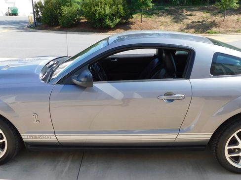 Used 2007 Ford Mustang Shelby GT500 RWD image 13