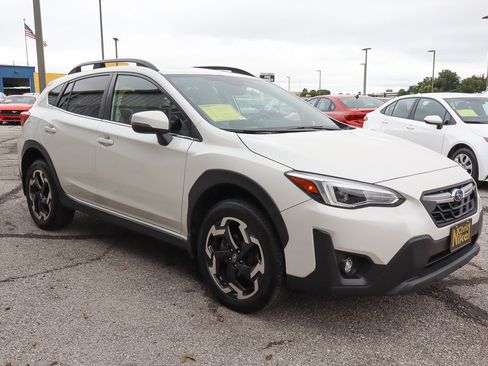 Used 2023 Subaru Crosstrek 2.5i Limited w/ Popular Package #3 image 3