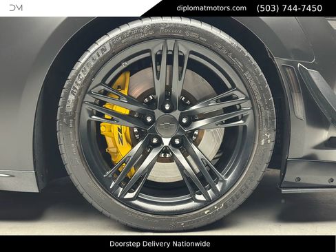 Used 2019 Chevrolet Camaro ZL1 image 38