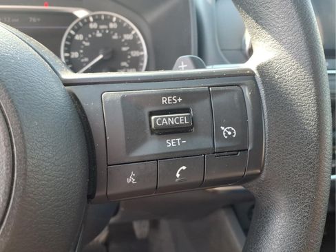 Used 2024 Nissan Rogue S FWD image 16