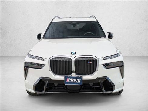 Certified 2025 BMW X7 M60i w/ Climate Comfort Package image 2