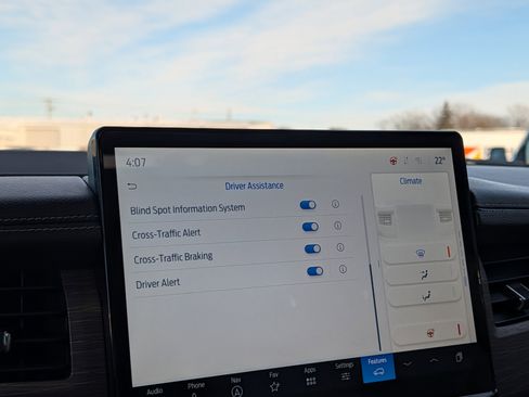 Used 2024 Ford Expedition Max Limited image 22