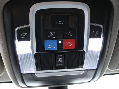 Used 2024 RAM 2500 Laramie AWD/4WD image 14