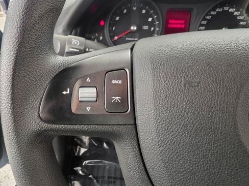 Used 2009 Pontiac G8 RWD image 17