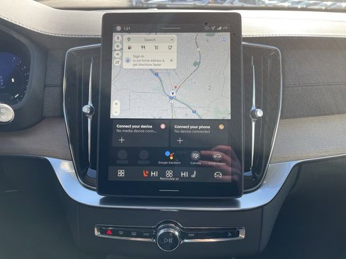 New 2026 Volvo XC90 B5 Core image 18