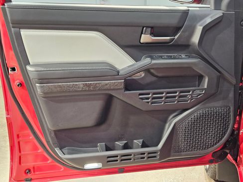 Certified 2025 Toyota Tacoma Limited AWD/4WD image 20