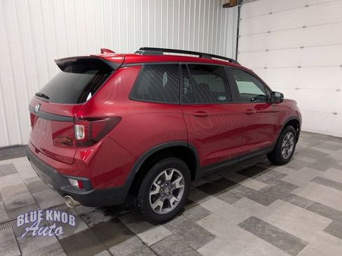 Used 2022 Honda Passport TrailSport image 4