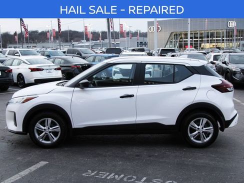 Certified 2025 Nissan Kicks Play S image 2