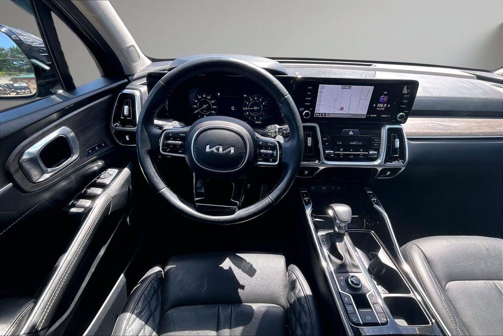 Used 2022 Kia Sorento SX Prestige AWD/4WD image 9