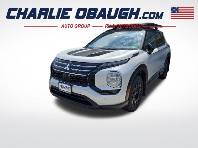 Used 2025 Mitsubishi Outlander AWD image 1