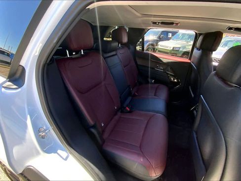 Used 2023 Land Rover Range Rover Sport SE Dynamic image 19