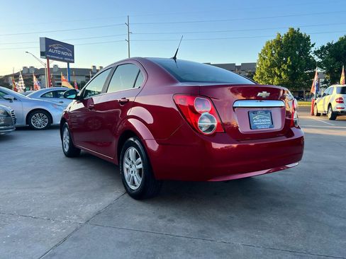Used 2014 Chevrolet Sonic LT FWD image 4