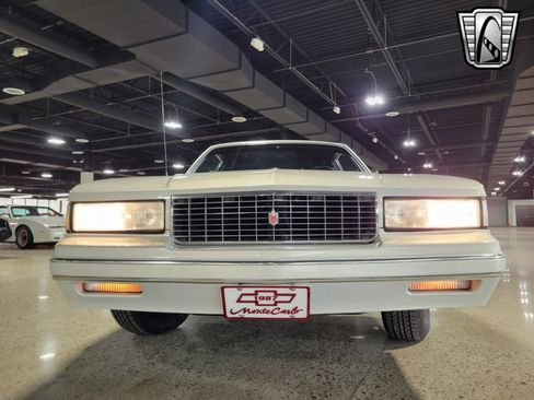 Used 1987 Chevrolet Monte Carlo LS image 4