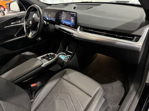 Used 2025 BMW X1 xDrive28i w/ Technology Package image 35