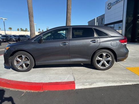 Used 2010 Toyota Venza AWD image 9