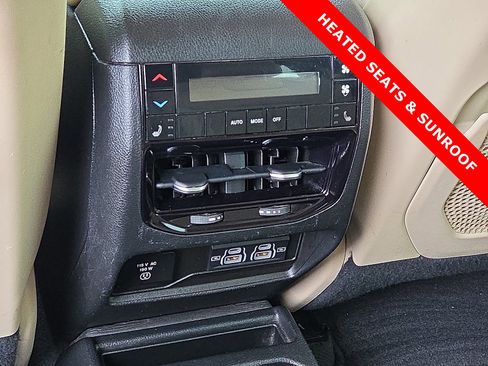 Used 2021 Jeep Grand Cherokee L Limited image 12