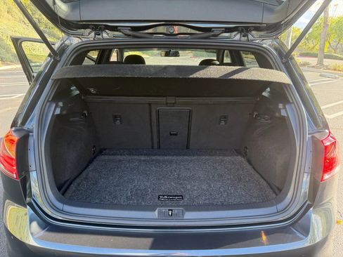 Used 2017 Volkswagen GTI Sport image 17