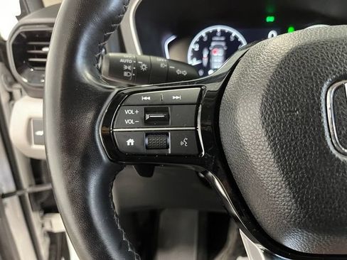 Used 2024 Honda Pilot Touring image 26