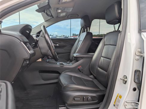 Used 2019 GMC Terrain SLT w/ Preferred Package FWD image 14