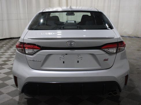 Used 2025 Toyota Corolla SE image 32