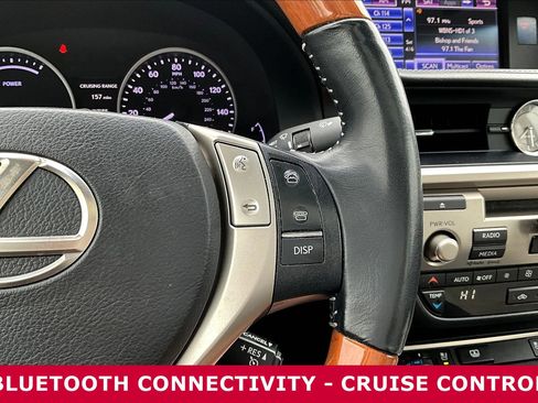 Used 2013 Lexus ES 300h w/ Luxury Pkg FWD image 12