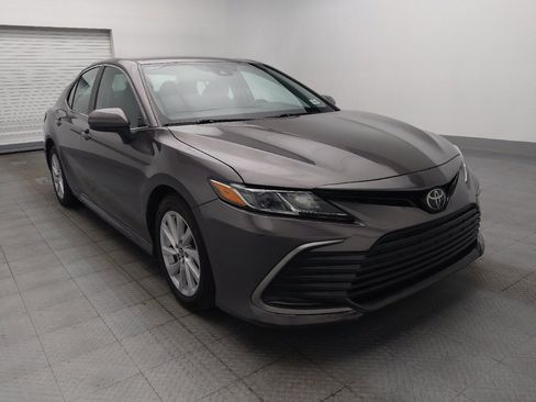 Used 2022 Toyota Camry LE FWD image 13