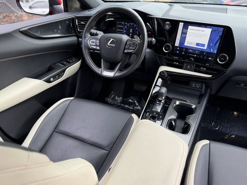 Used 2023 Lexus NX 250 FWD image 41