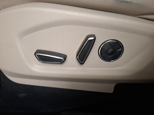 Used 2018 Ford Explorer Limited w/ Equipment Group 301A FWD image 22