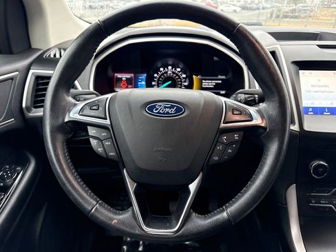 Used 2020 Ford Edge SEL image 18