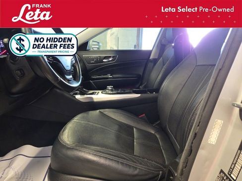 Used 2017 Kia K900 Premium RWD image 13