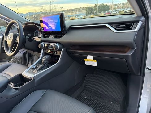 Used 2025 Toyota RAV4 Limited w/ Advanced Technology Package image 28