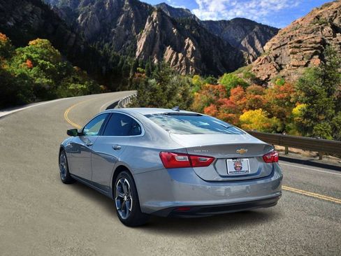 Used 2024 Chevrolet Malibu LT FWD image 4