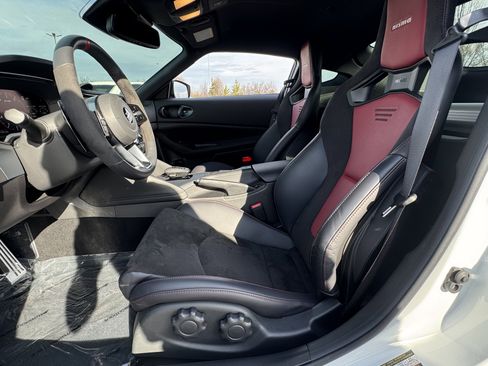 Used 2024 Nissan Z NISMO w/ Floor Mat Package image 34
