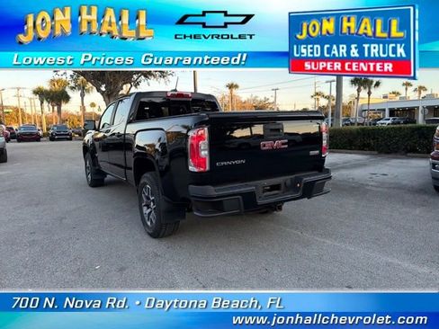 Used 2017 GMC Canyon SLE w/ All Terrain Package image 11