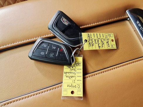 Used 2021 Cadillac Escalade Sport w/ Driver Assist Tech Package image 24