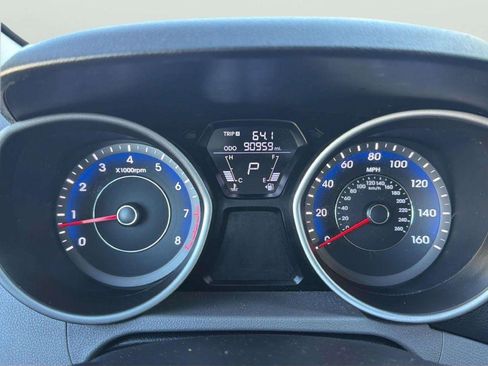 Used 2013 Hyundai Elantra GLS FWD image 23