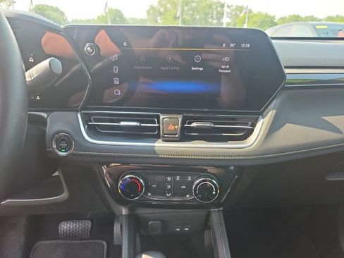 Used 2025 Chevrolet TrailBlazer ACTIV w/ Driver Confidence Package FWD image 19