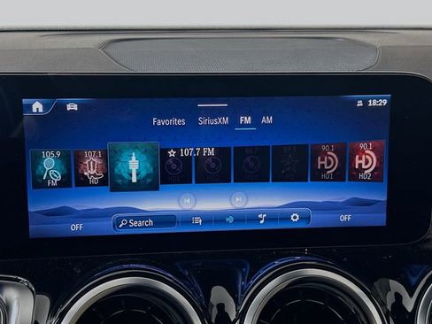 New 2026 Mercedes-Benz GLB 250 4MATIC image 14