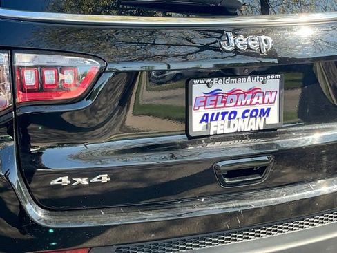 Used 2025 Jeep Compass Latitude AWD/4WD image 32