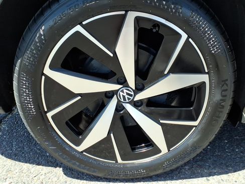 Certified 2023 Volkswagen ID.4 S RWD image 10