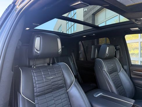 Used 2022 Cadillac Escalade Sport Platinum AWD/4WD image 49