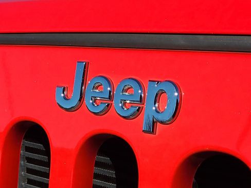 Used 2018 Jeep Wrangler Sport image 29