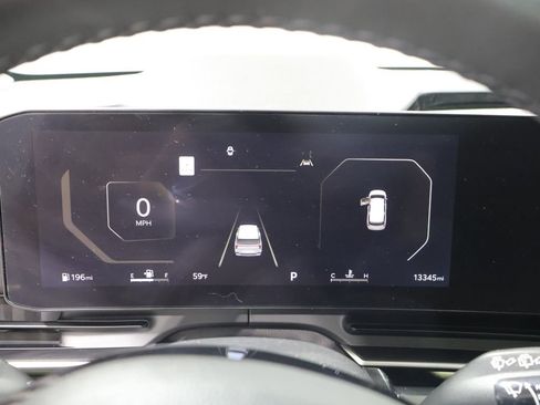 Used 2025 Kia Carnival SX Prestige FWD image 42