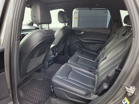 Used 2019 Audi Q7 3.0T Prestige w/ Prestige Package image 19