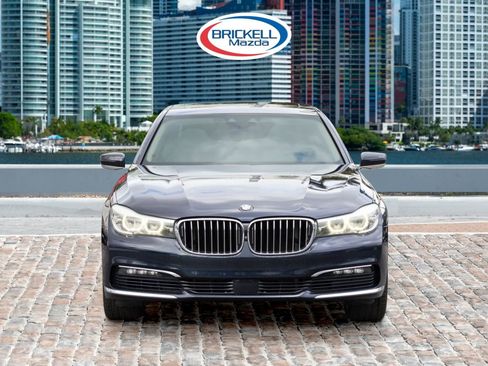 Used 2016 BMW 740i 740i image 2